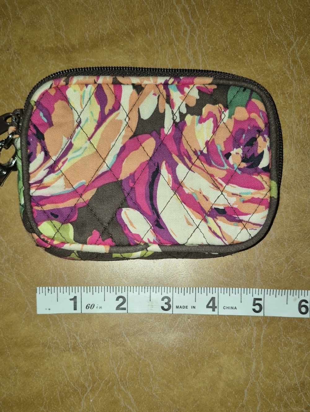 Like New Vera Bradley Quilted Fabric Wristlet In Portabello Road" - Picture 2 of 4